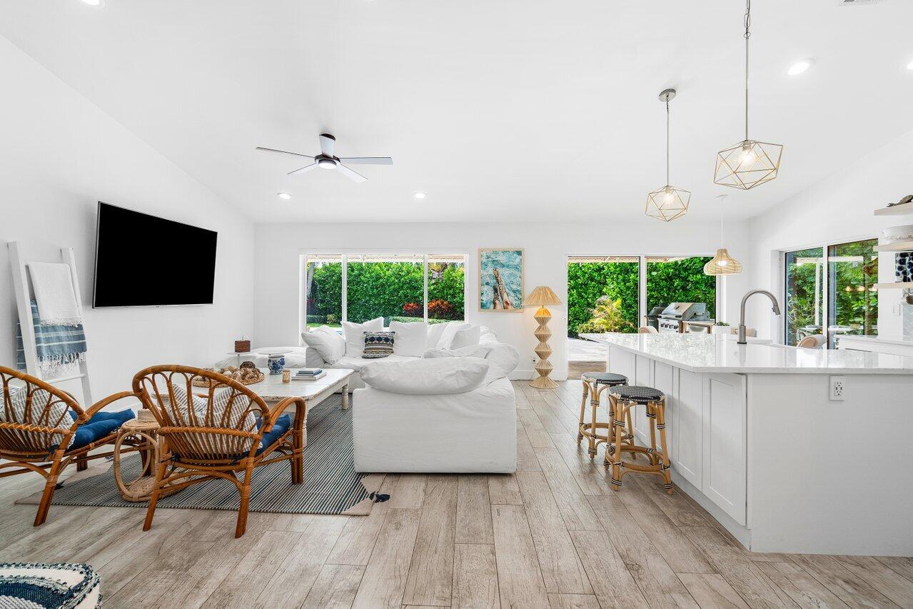 415 Enfield Road Delray Beach, FL 33444 - Photo 4 of 77 Great Room