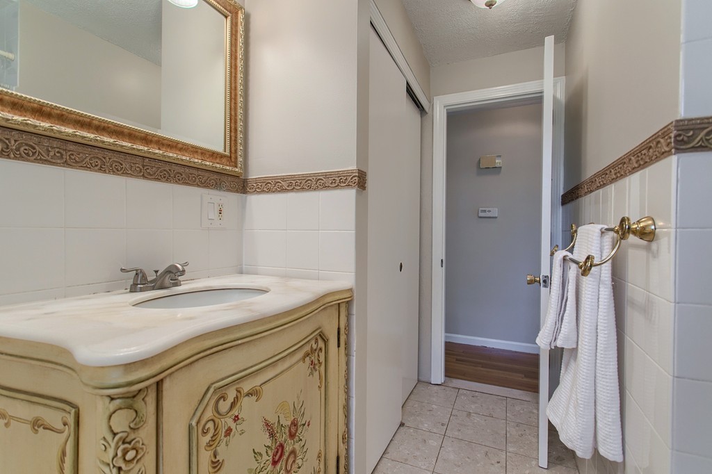 22 John Swift Road Acton, MA 01720 - Photo 18 of 30 Gallery Image 18