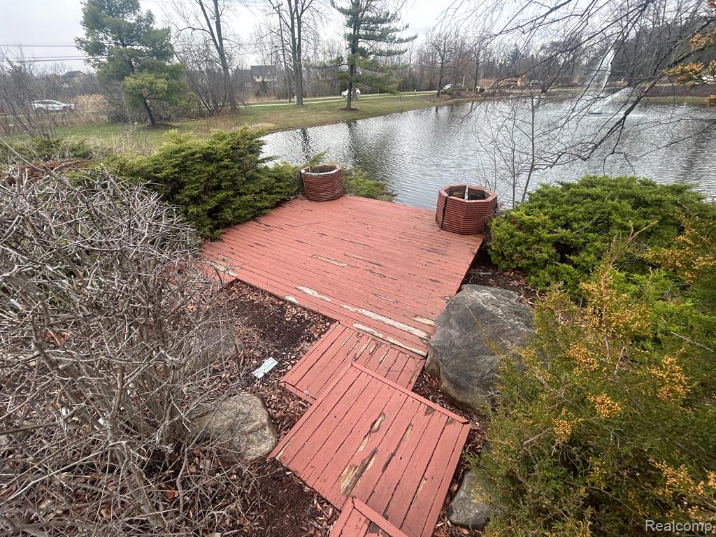31164 Country Way Farmington Hills, MI 48331 - Photo 30 of 33