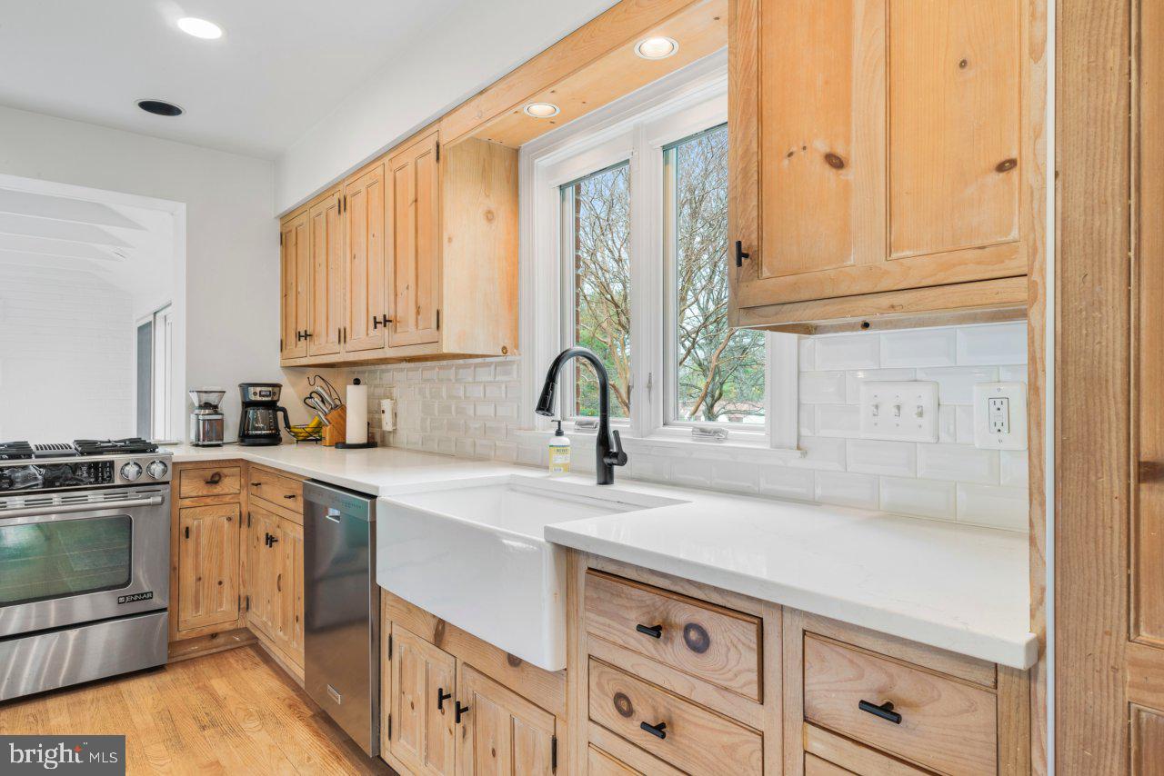 1803 Thornton Ridge Road Baltimore, MD 21204 - Photo 21 of 81 New Quartz Countertops