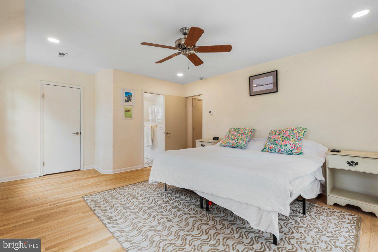 1803 Thornton Ridge Road Baltimore, MD 21204 - Photo 38 of 81 Primary Bedroom