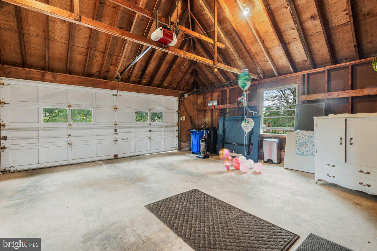 1803 Thornton Ridge Road Baltimore, MD 21204 - Photo 74 of 81 Large 2 Car Garage