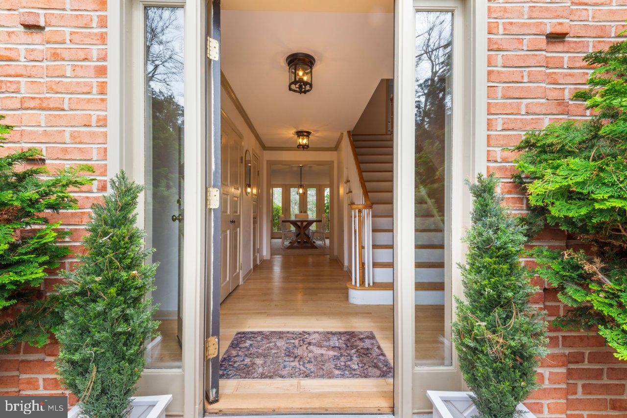 1803 Thornton Ridge Road Baltimore, MD 21204 - Photo 10 of 81 Front Entry Way