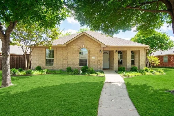 $419,999 | 711 Sweet Peach Drive, Allen, TX 75002