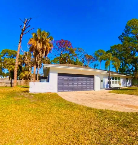 $3,300 | 1649 North Dakota Avenue Northeast, St. Petersburg, FL 33703