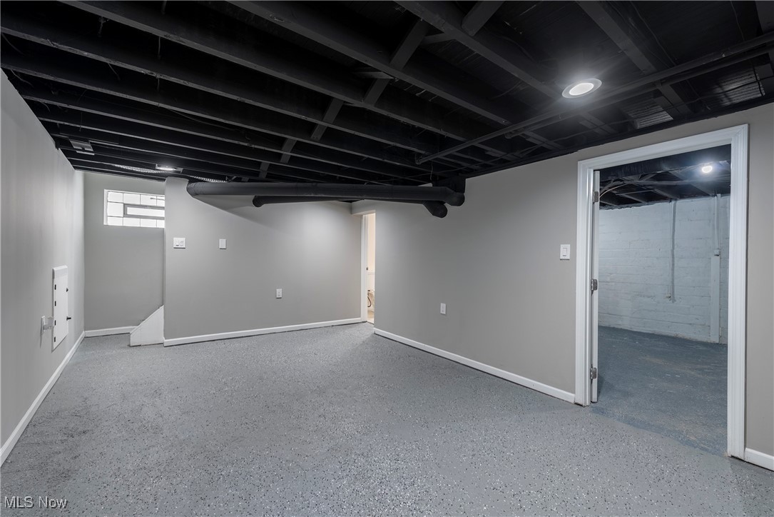 3272 Berea Road Cleveland, OH 44111 - Photo 24 of 29 Gallery Image 24