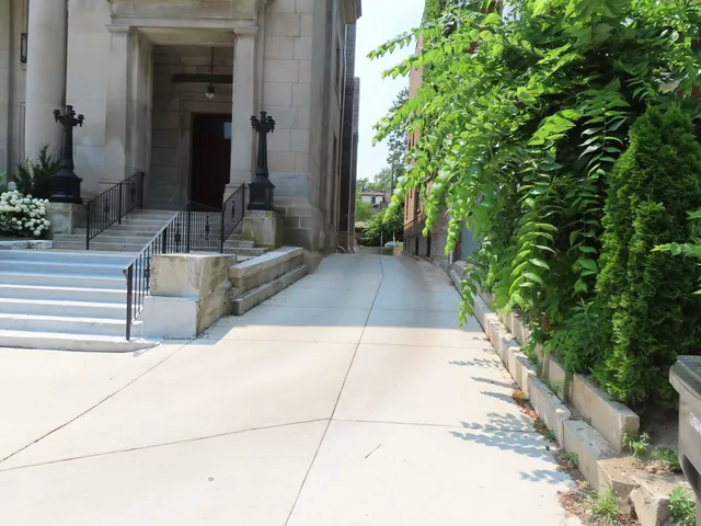 $975,000 | 4836 South Dorchester Avenue, Chicago, IL 60615