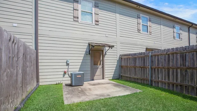 $1,550 | 117 Ella Street, Lafayette, LA 70506