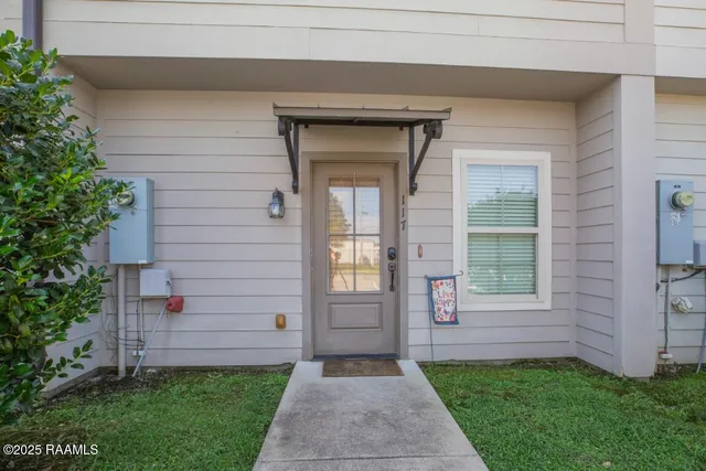 $1,550 | 117 Ella Street, Lafayette, LA 70506