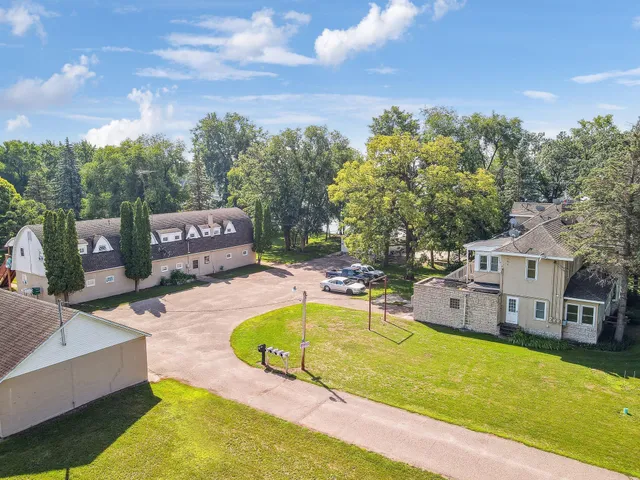 $1,100,000 | 9074 Ireland Avenue Northwest, Annandale, MN 55302