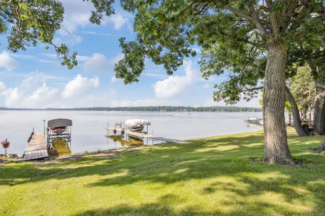 $1,100,000 | 9074 Ireland Avenue Northwest, Annandale, MN 55302