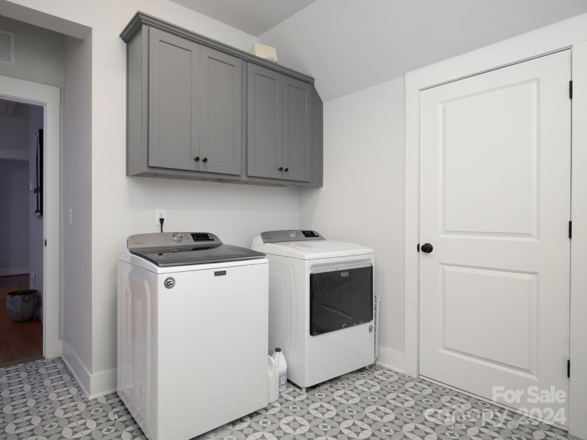 1410 Briar Creek Road Charlotte, NC 28205 - Photo 42 of 42 a utility room with dryer and washer