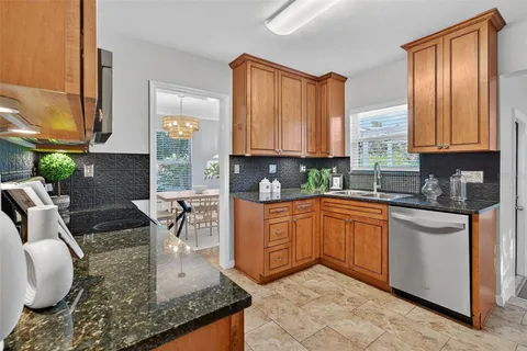 $599,000 | 4900 27th Avenue South, Gulfport, FL 33707