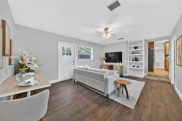 $593,500 | 4900 27th Avenue South, Gulfport, FL 33707