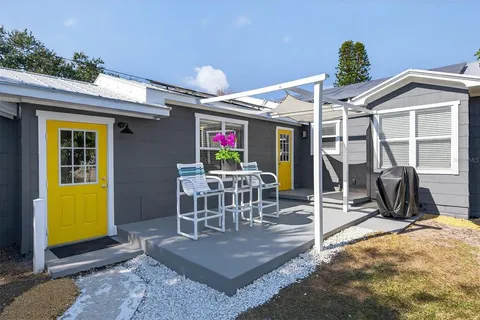 $599,000 | 4900 27th Avenue South, Gulfport, FL 33707