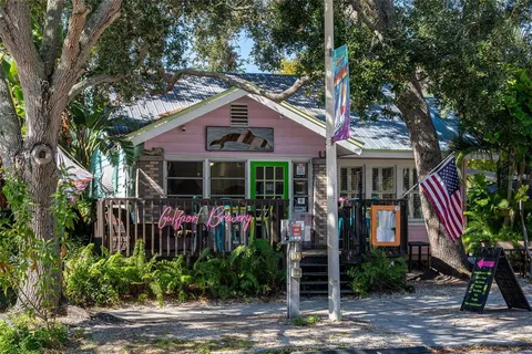 $599,000 | 4900 27th Avenue South, Gulfport, FL 33707