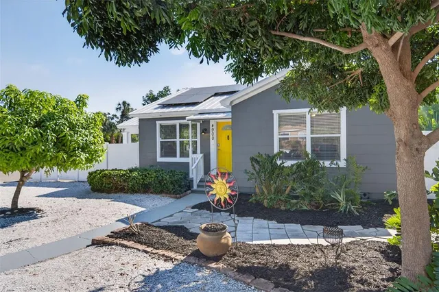 $593,500 | 4900 27th Avenue South, Gulfport, FL 33707