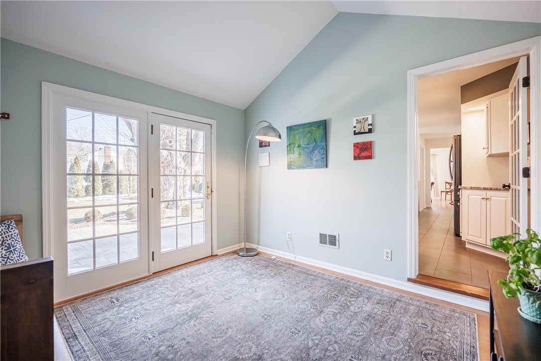 56 Hunters Lane Brighton, NY 14618 - Photo 14 of 31