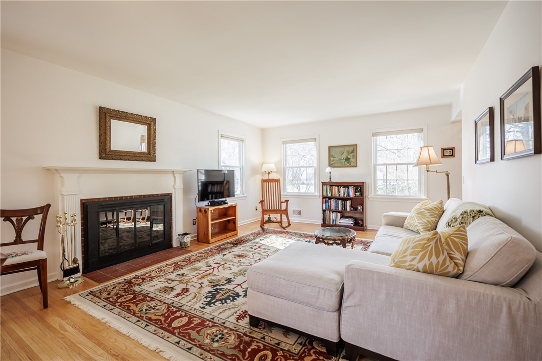 56 Hunters Lane Brighton, NY 14618 - Photo 16 of 31