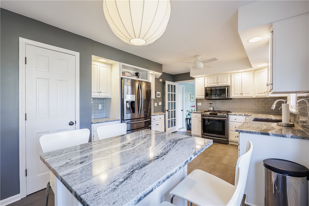 56 Hunters Lane Brighton, NY 14618 - Photo 10 of 31