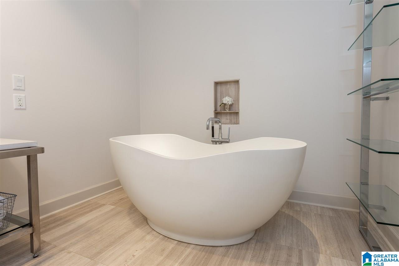 2437 Rocky Ridge Road Birmingham, AL 35243 - Photo 31 of 47