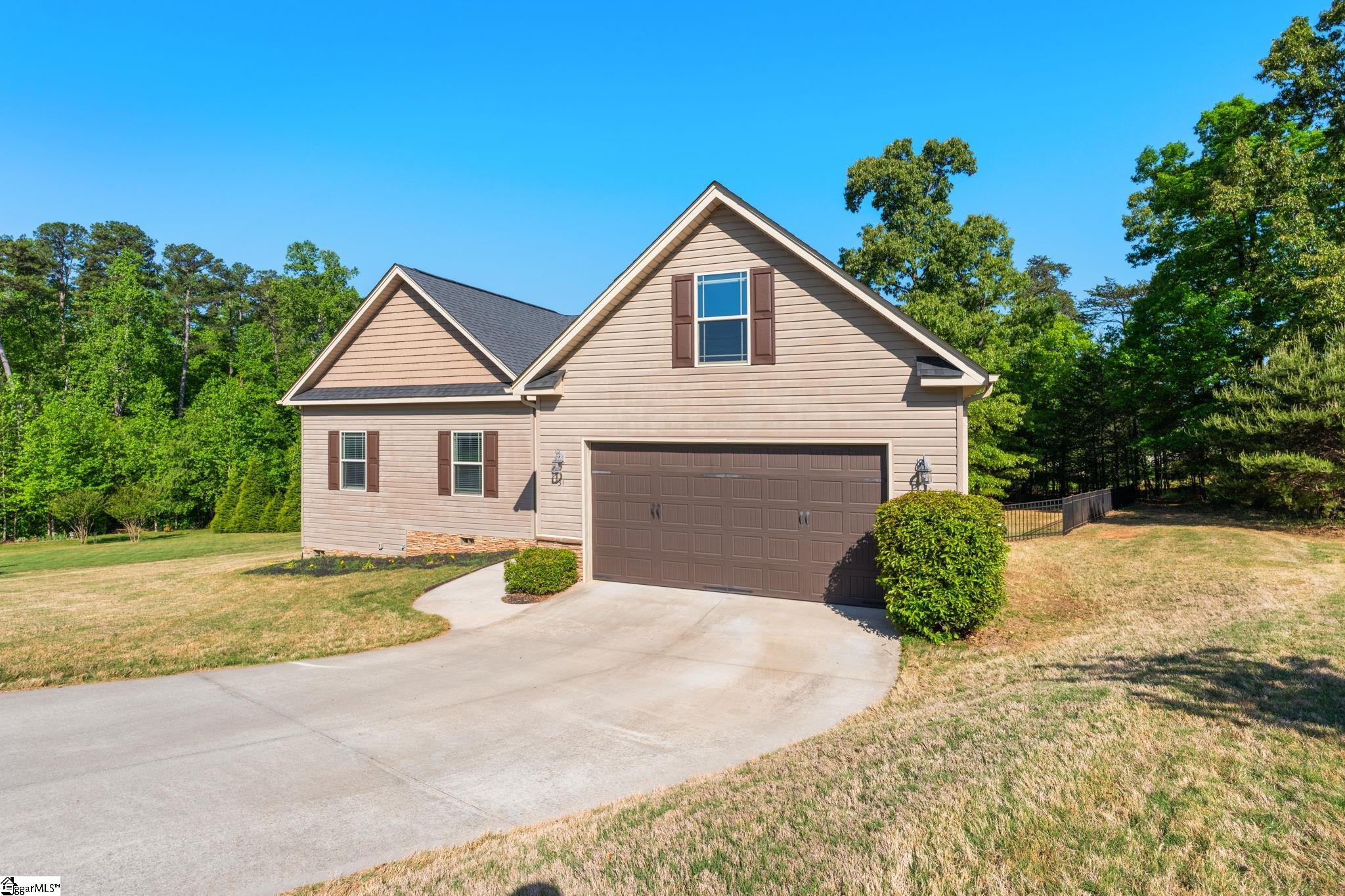 31 Caperton Way Greer, SC 29651 - Photo 3 of 41