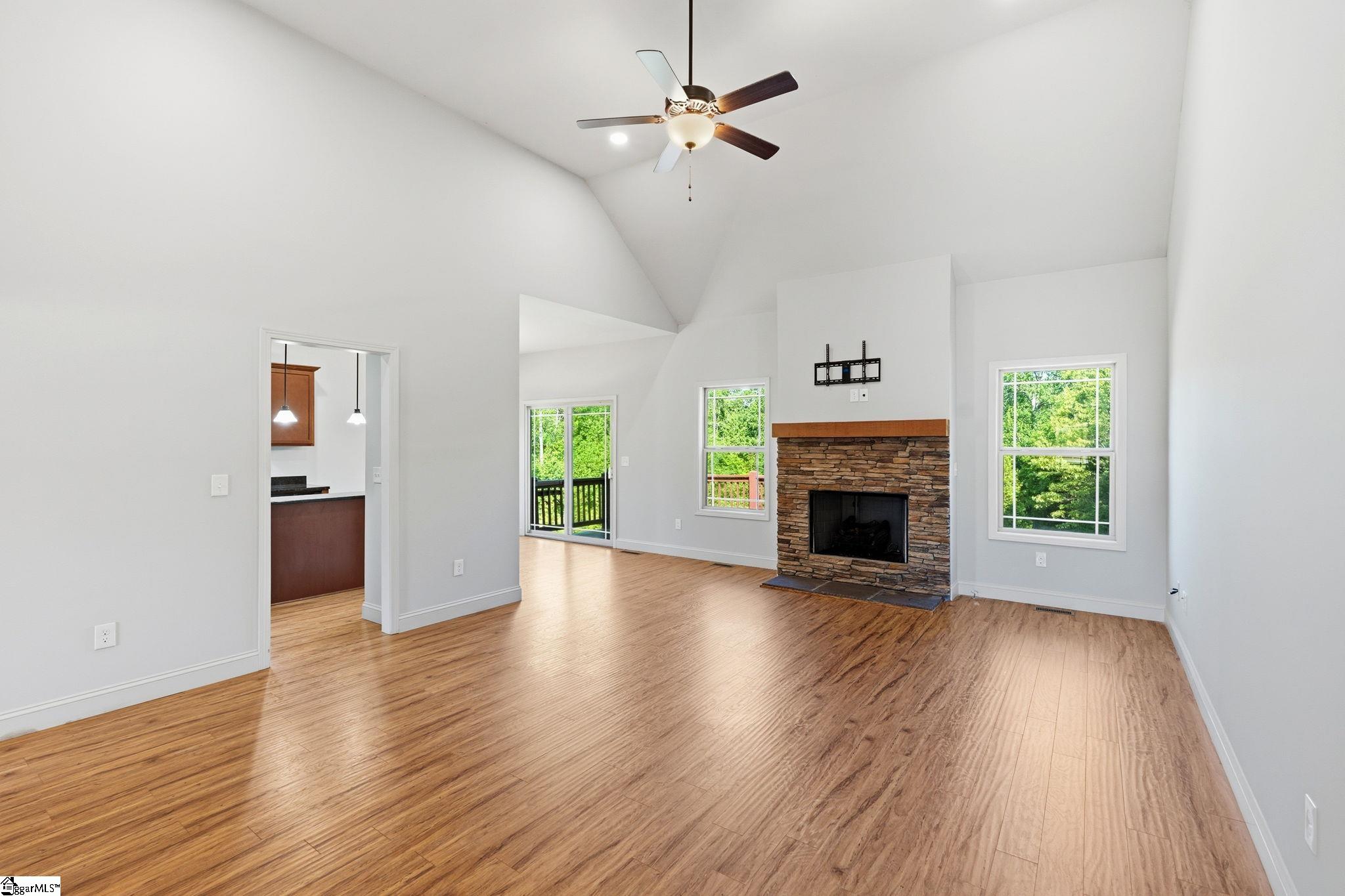 31 Caperton Way Greer, SC 29651 - Photo 6 of 41
