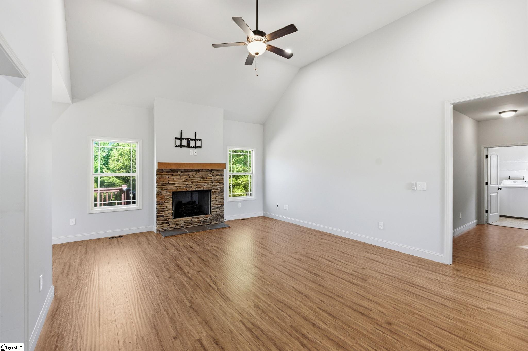 31 Caperton Way Greer, SC 29651 - Photo 7 of 41
