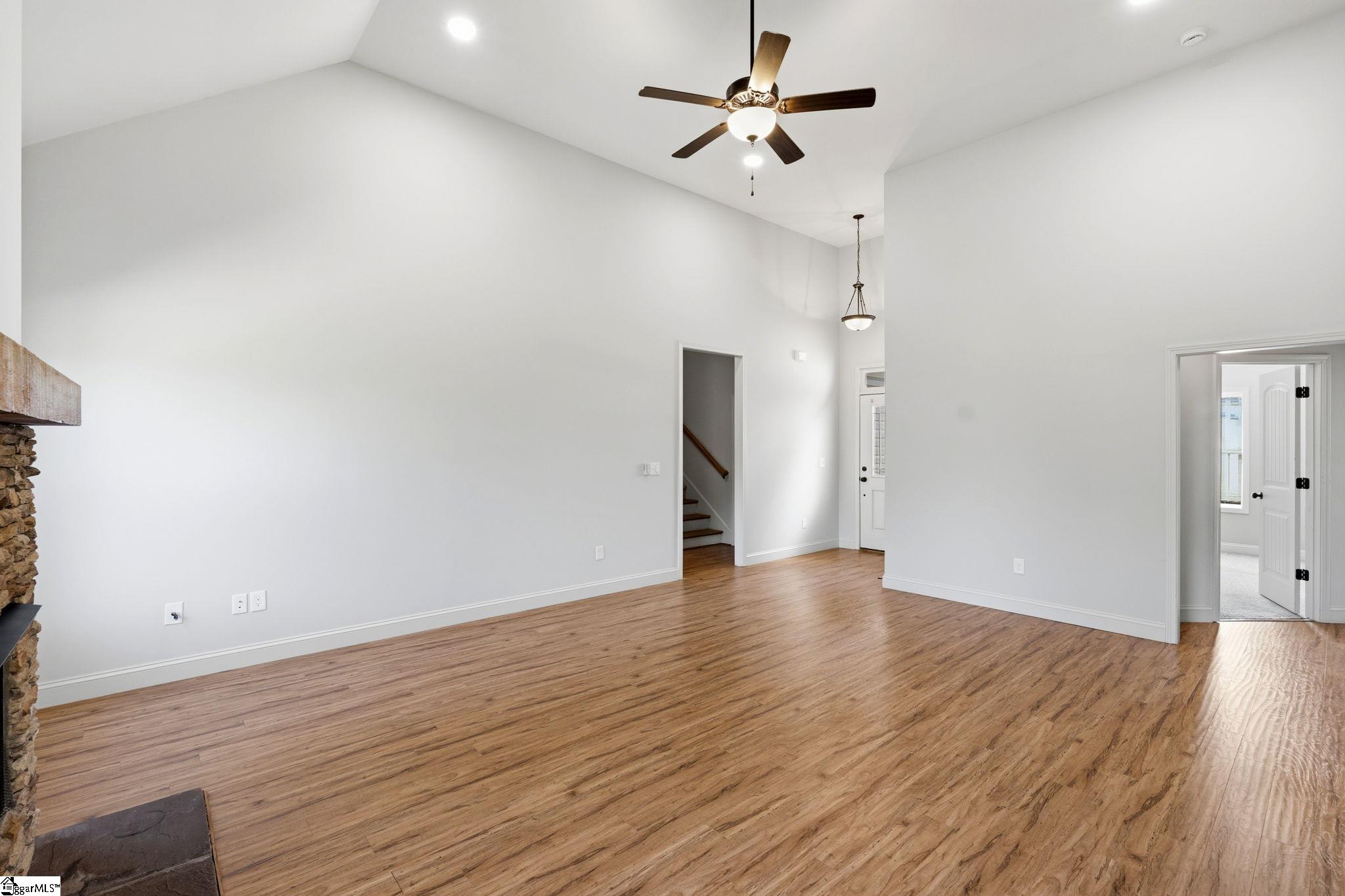 31 Caperton Way Greer, SC 29651 - Photo 8 of 41