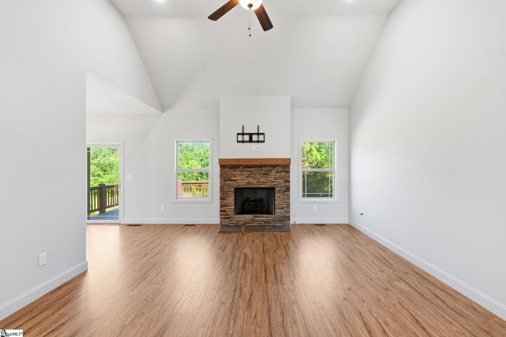 31 Caperton Way Greer, SC 29651 - Photo 10 of 41