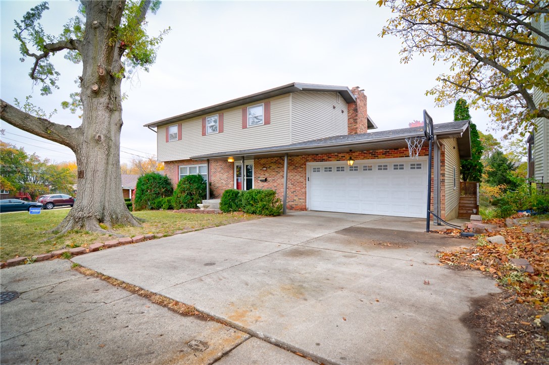 2170 Hoyt Drive Decatur, IL 62526 - Photo 1 of 42 Gallery Image 1