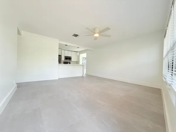 $3,200 | 930 Northeast 24th Street, Pompano Beach, FL 33064