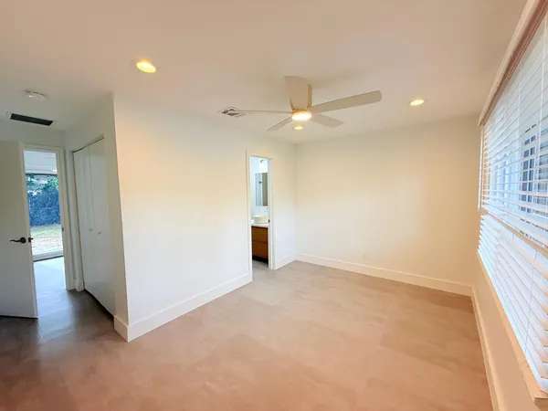$3,200 | 930 Northeast 24th Street, Pompano Beach, FL 33064