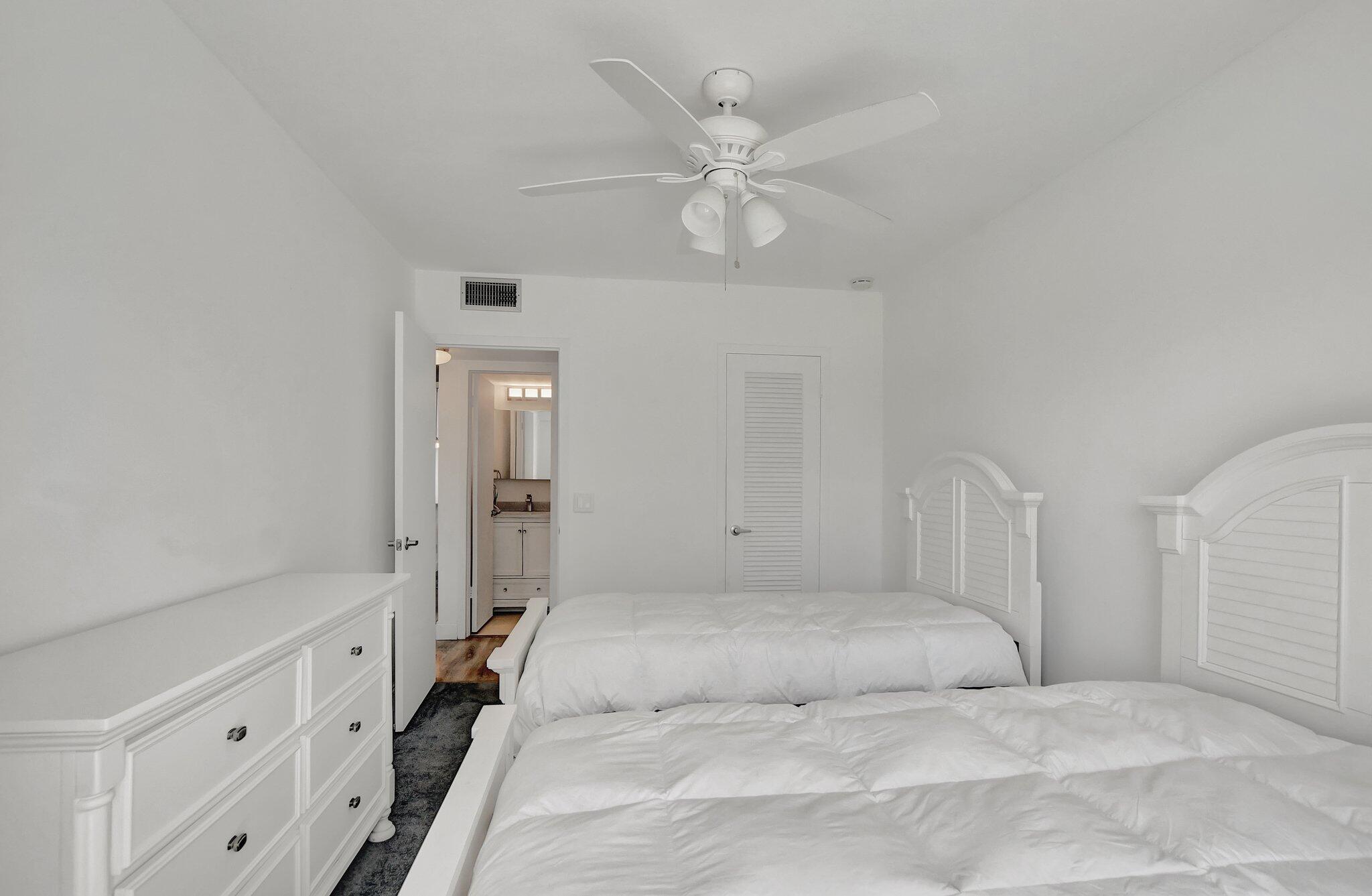 281 Preston F Boca Raton, FL 33434 - Photo 16 of 33 19-web-or-mls-DSC_1086