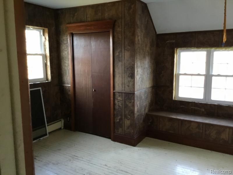 another bedroom.jpg