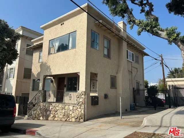 $1,750 | 237 Marine Street, Unit C, Santa Monica, CA 90405