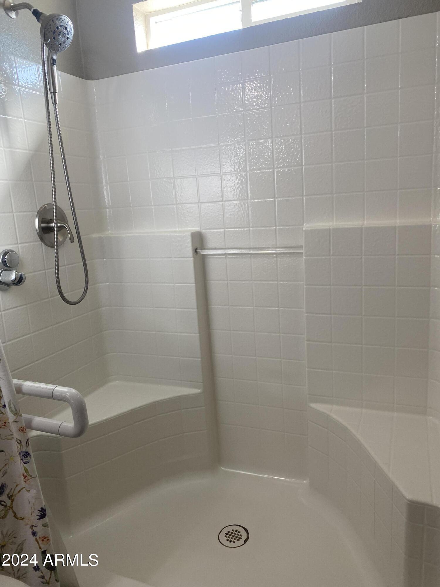 2605 South Tomahawk Road, Unit 86 Apache Junction, AZ 85119 - Photo 11 of 36 Shower