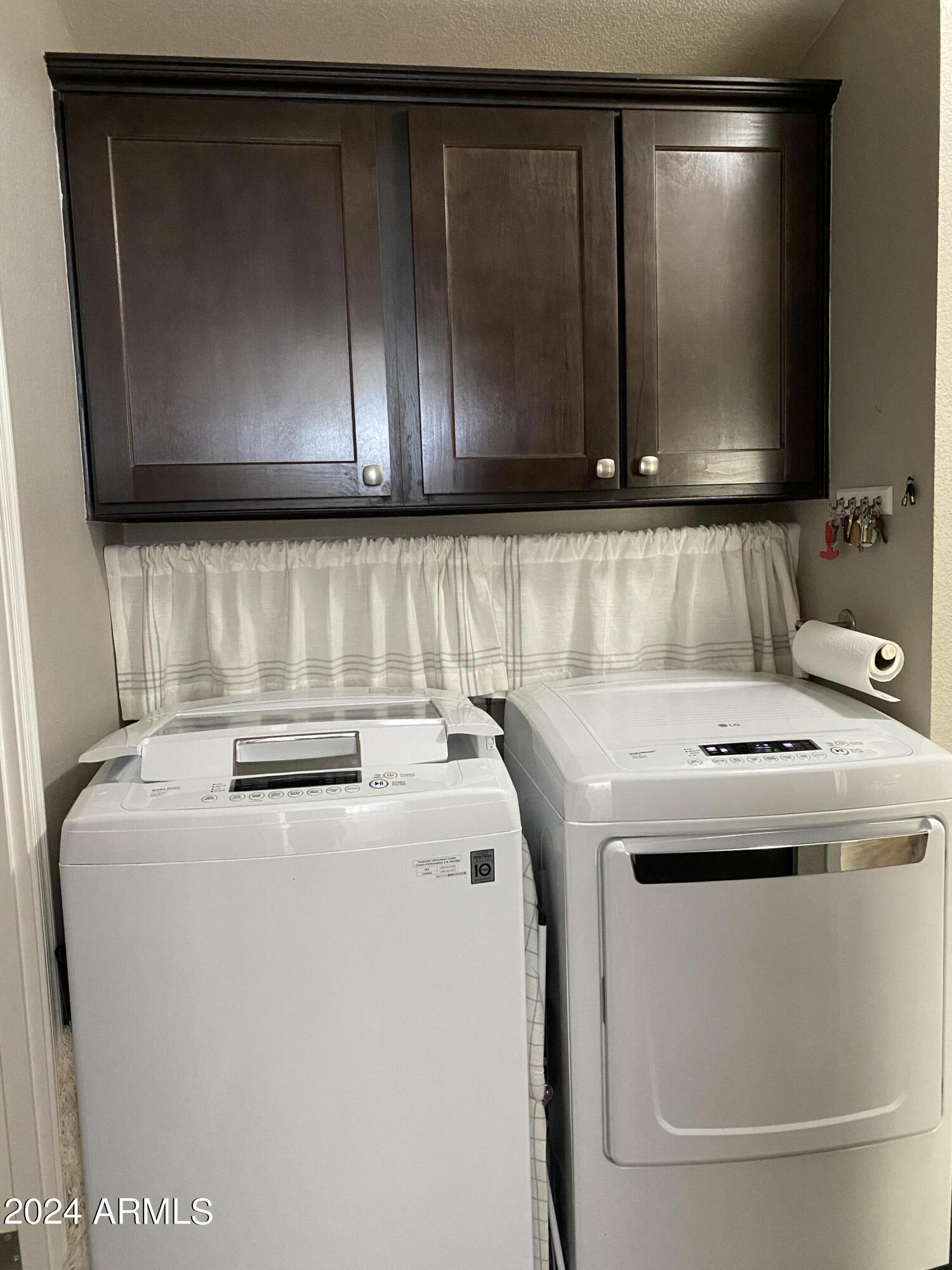 2605 South Tomahawk Road, Unit 86 Apache Junction, AZ 85119 - Photo 12 of 36 Laundry