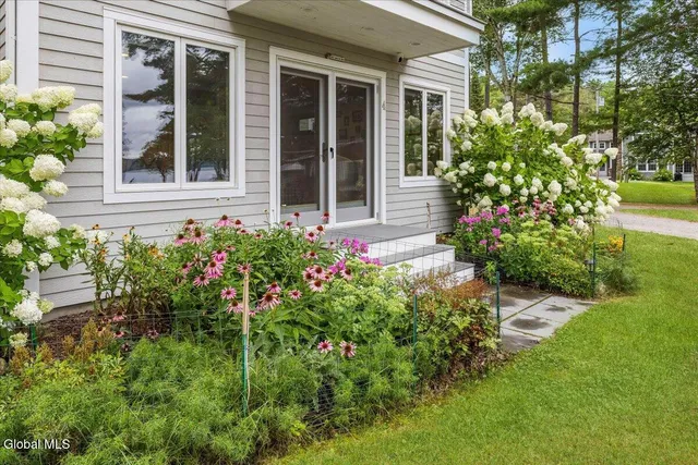 $1,125,000 | 4 Cranberry Lane, Hague, NY 12836