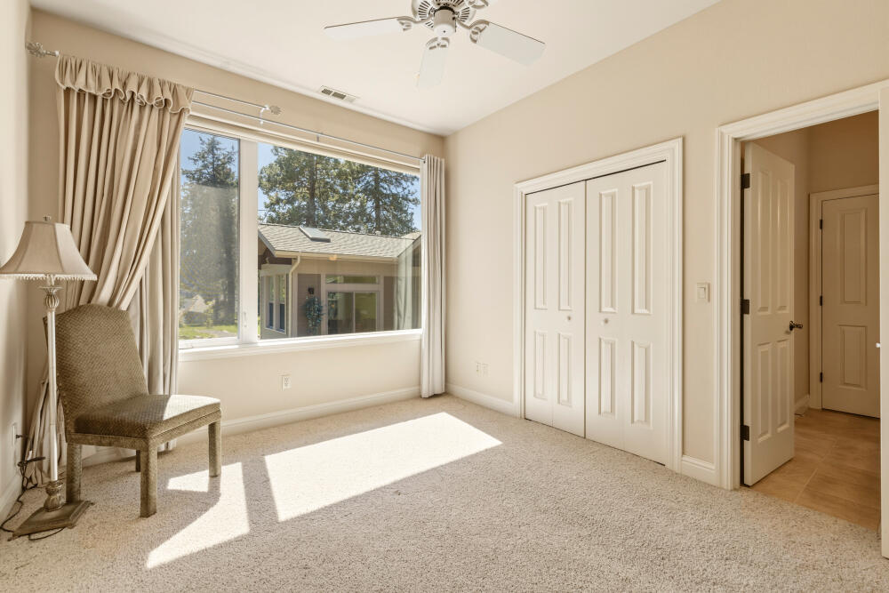 12054 Kestrel Road Klamath Falls, OR 97601 - Photo 34 of 78 Gallery Image 34