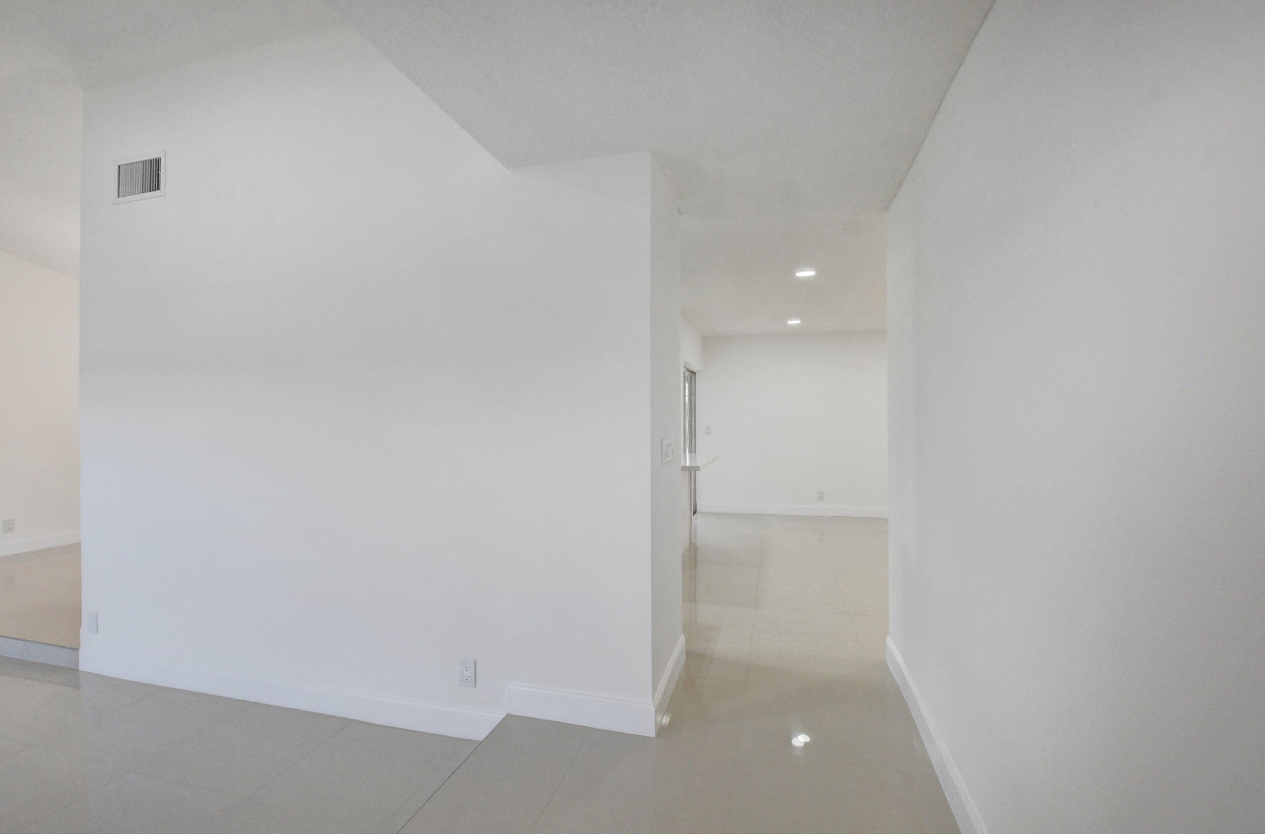 9638 Oregon Road Boca Raton, FL 33434 - Photo 5 of 72 17_dsc_1038_39_40_41_42