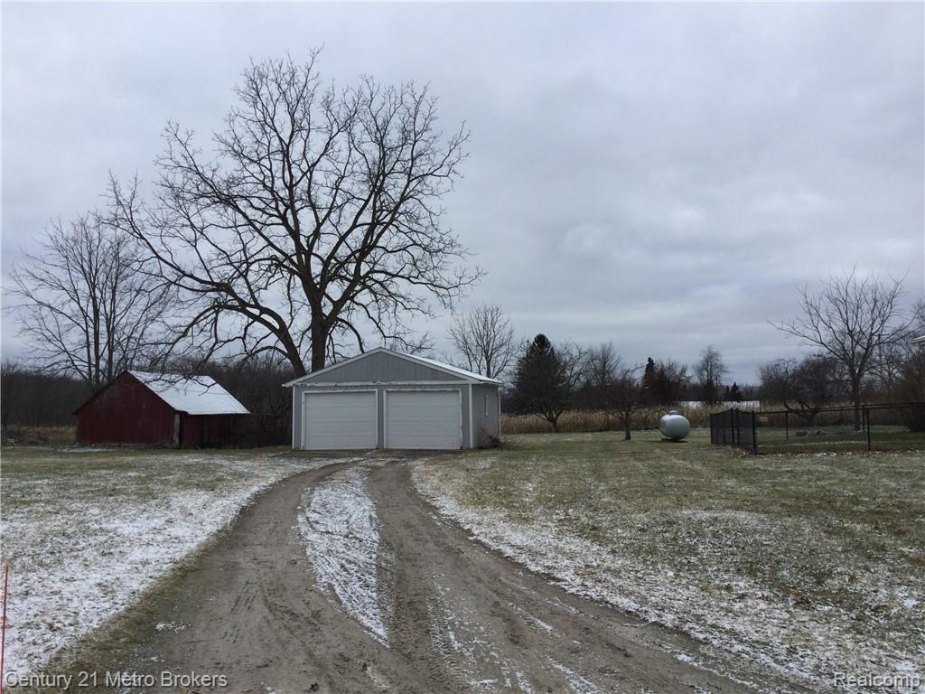 12438 Hill Road Goodrich, MI 48438 - Photo 23 of 27 BF7B08B9-C9C6-49D6-8794-6F282A3F0D99.jpeg