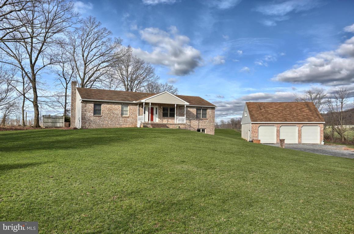 265 Werner Road Fredericksburg, PA 17026 - Photo 2 of 32 Gallery Image 2