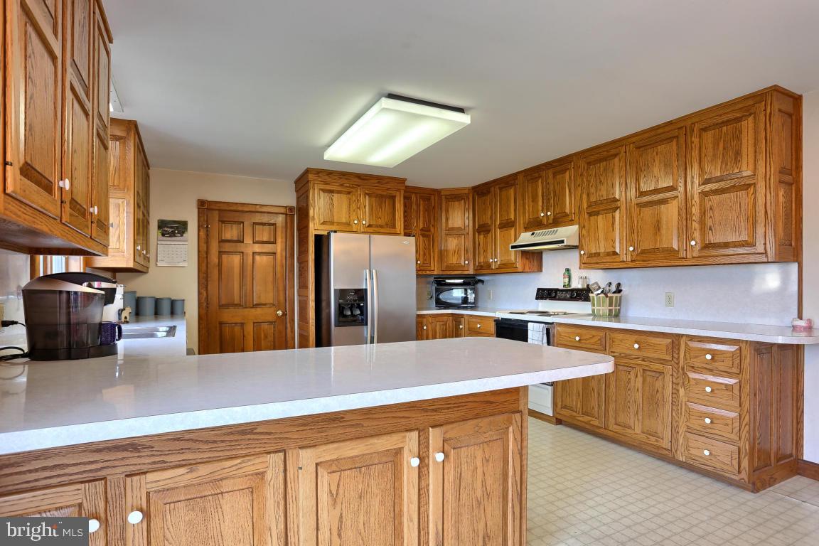 265 Werner Road Fredericksburg, PA 17026 - Photo 7 of 32 Gallery Image 7