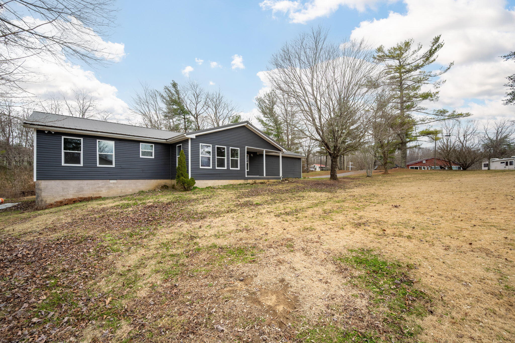 305 Cross Road Dunlap, TN 37327 - Photo 2 of 28 2-web-or-mls-DSC_6827