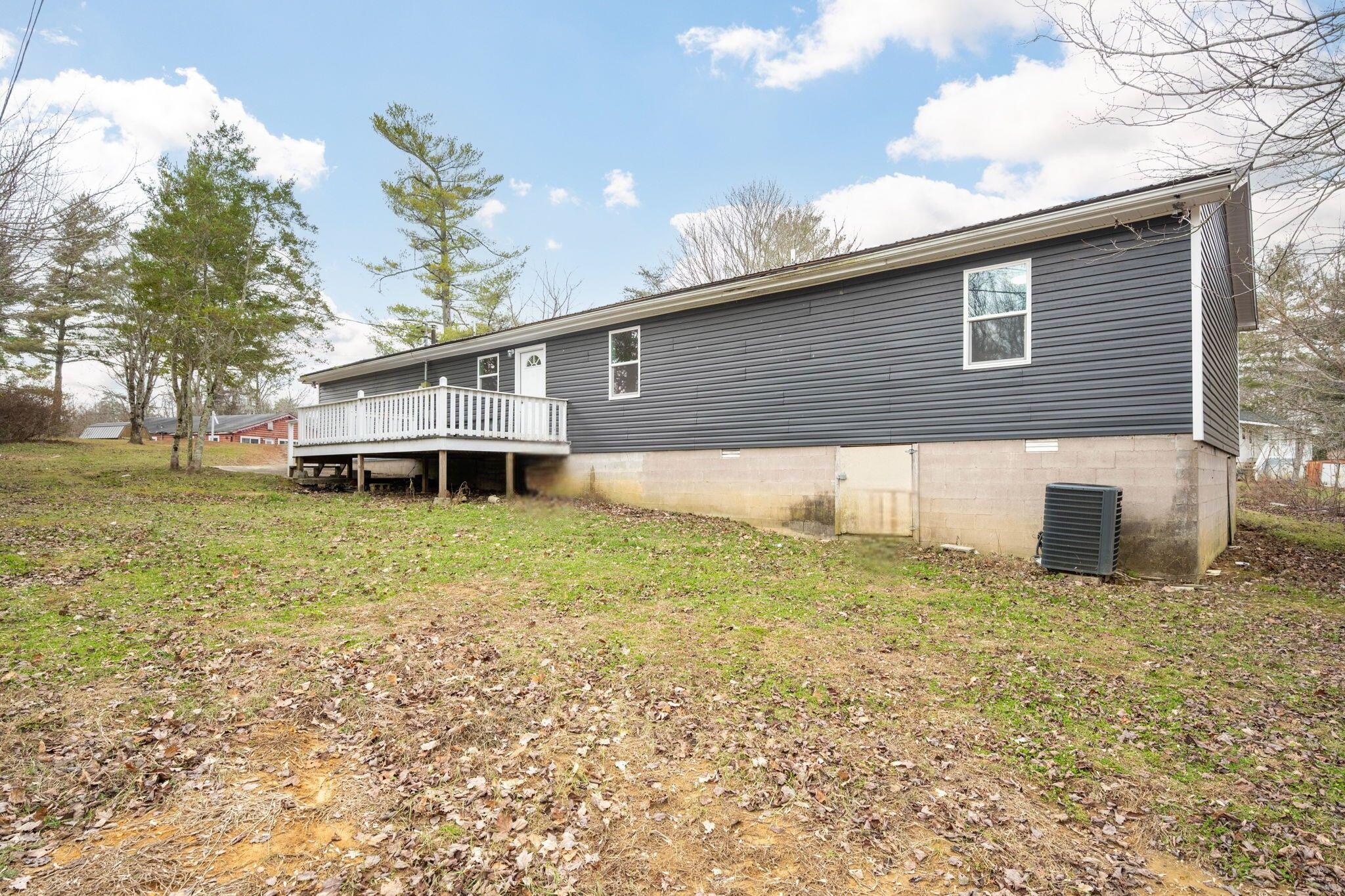 305 Cross Road Dunlap, TN 37327 - Photo 26 of 28 angled back