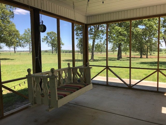 431 Locust Grove Road Russellville, KY 42276 - Photo 4 of 25 Gallery Image 4