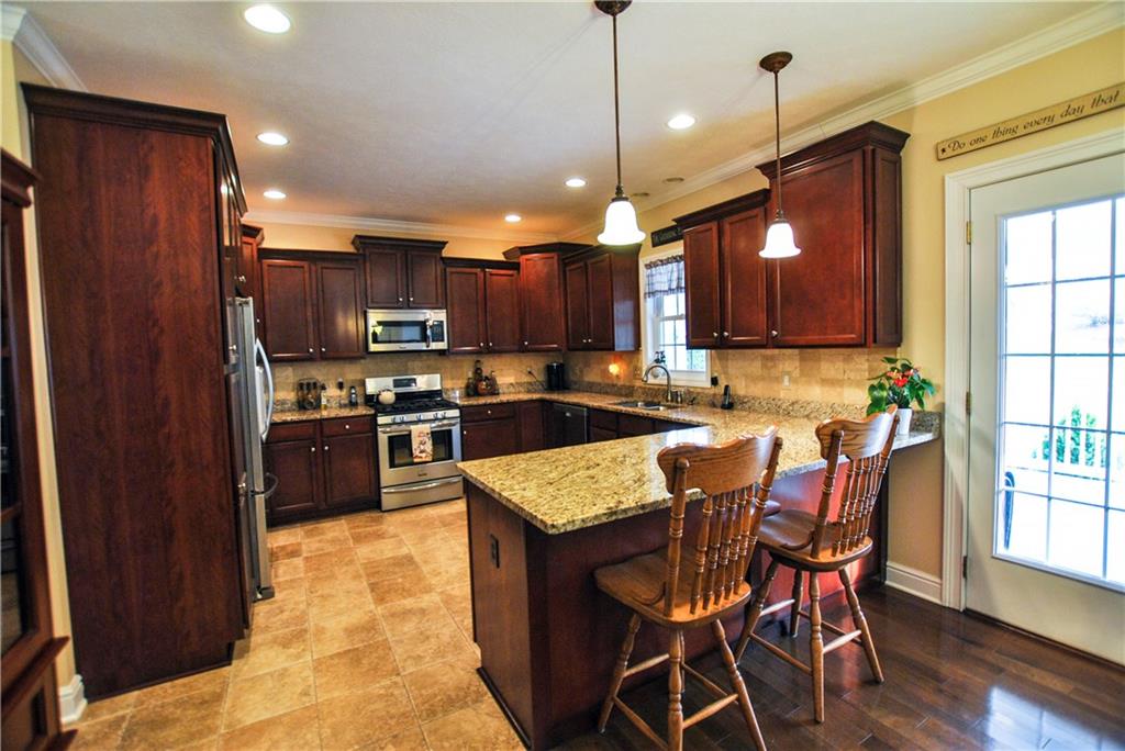 141 Julia Road Sarver, PA 16055 - Photo 3 of 25