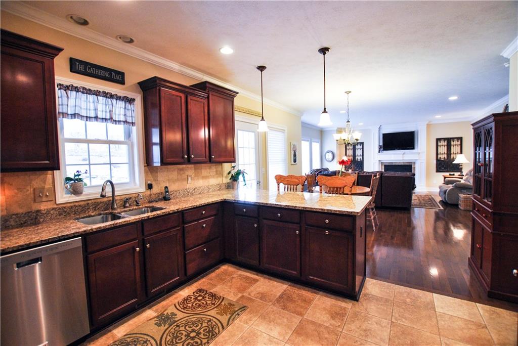 141 Julia Road Sarver, PA 16055 - Photo 5 of 25