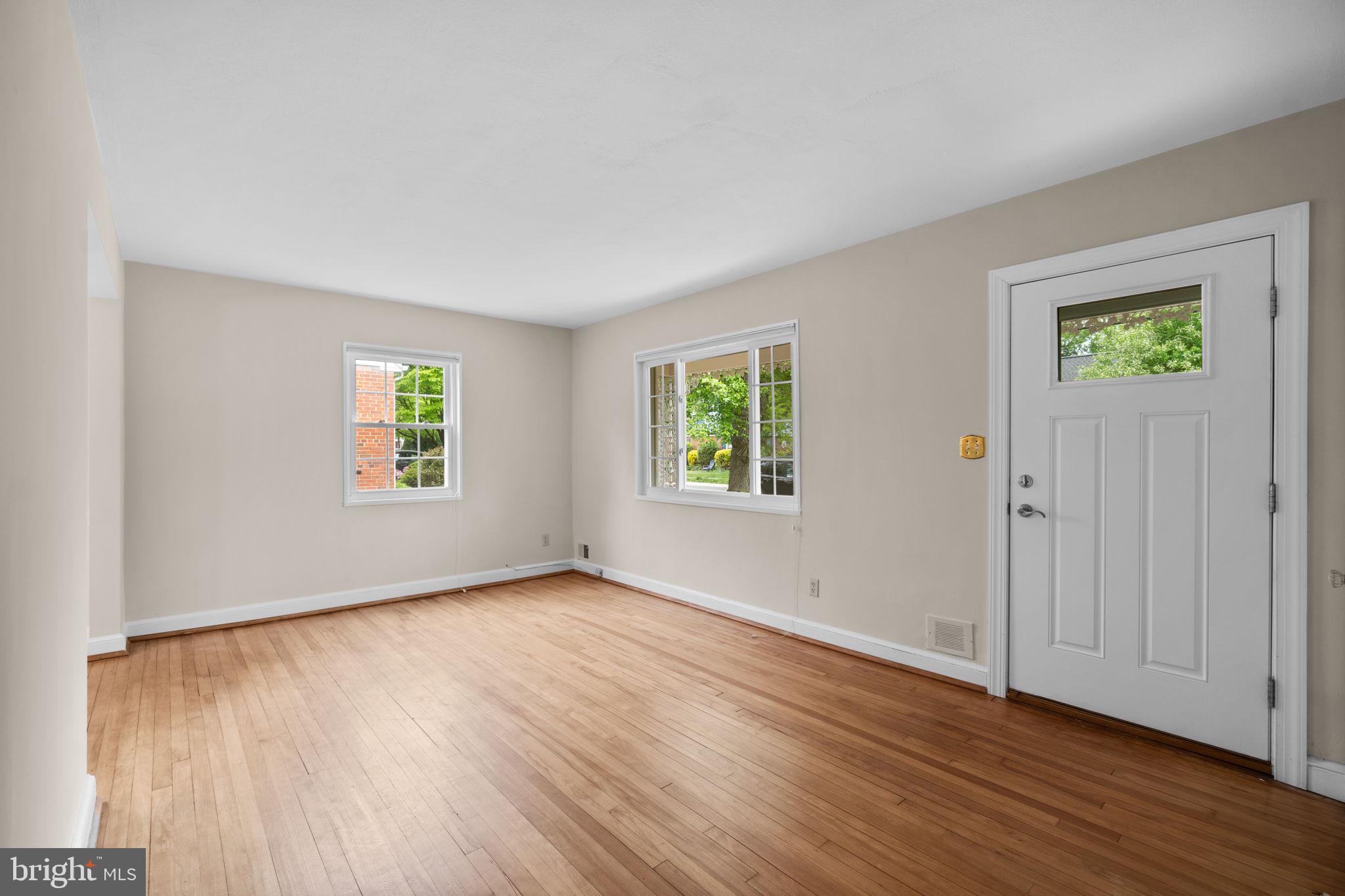 1714 Cody Drive Silver Spring, MD 20902 - Photo 6 of 49 Entry and Living Room